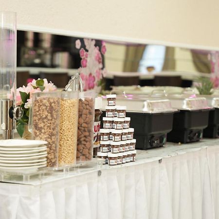 Sn Hotel And Restaurant Langgons Экстерьер фото