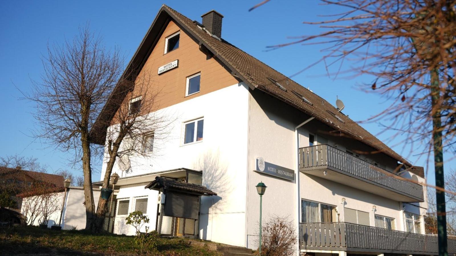 Sn Hotel And Restaurant Langgons Экстерьер фото