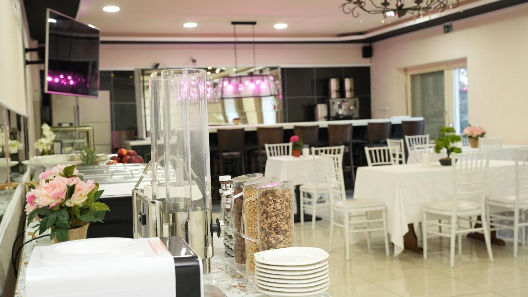 Sn Hotel And Restaurant Langgons Экстерьер фото
